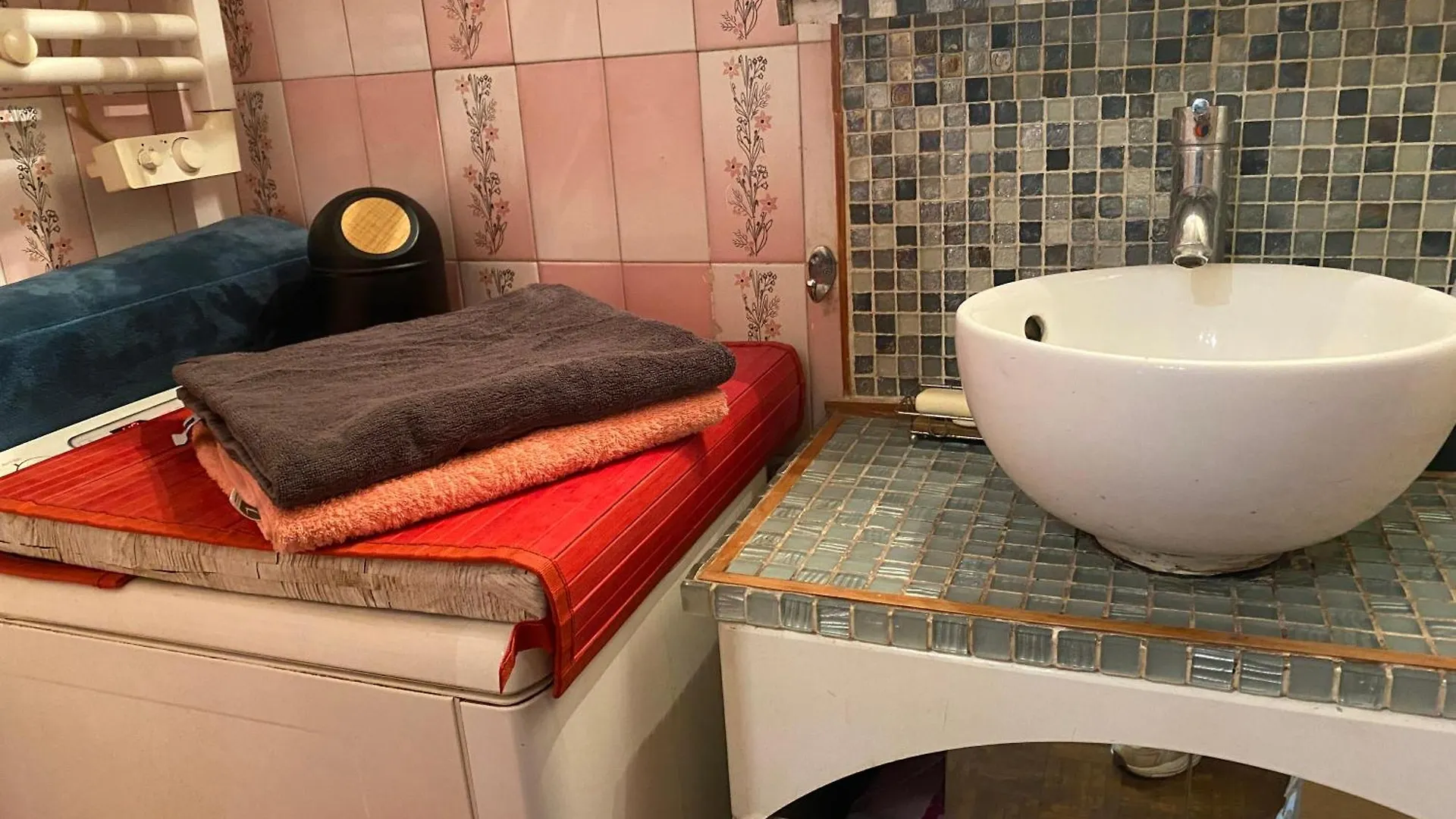 Petit Appartement Au Coeur De Paris